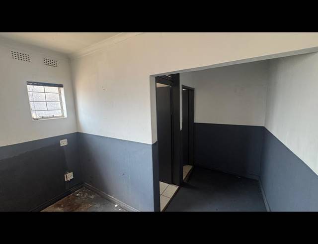475M² WAREHOUSE TO LET IN WYNBERG